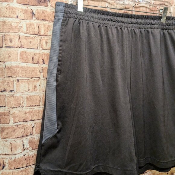 Tek Gear Dry Tek Shorts Black/Gray Size XL - Picture 3 of 10